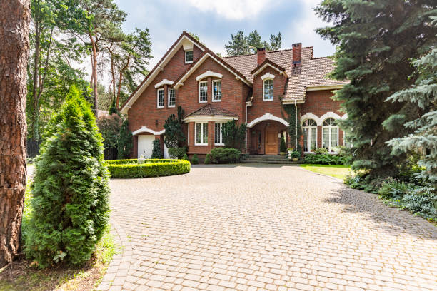 Best Interlocking Driveway Pavers  in Hutchinson, MN